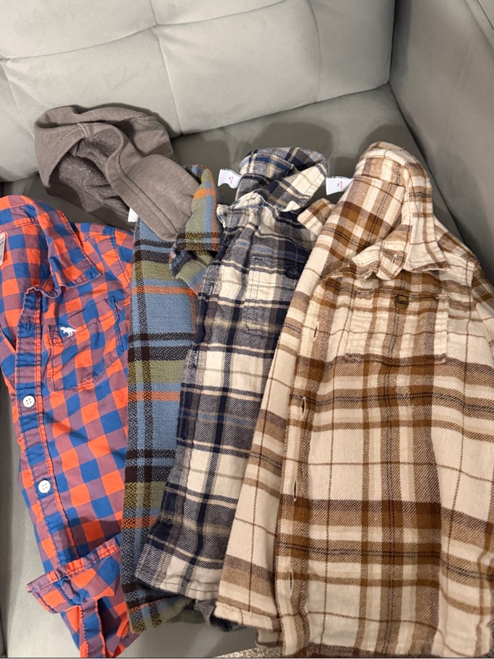 Boys 4T long sleeves